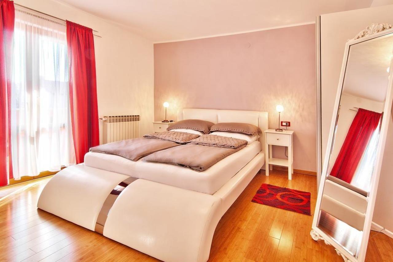 Apartments Cvek Rovinj Exterior foto